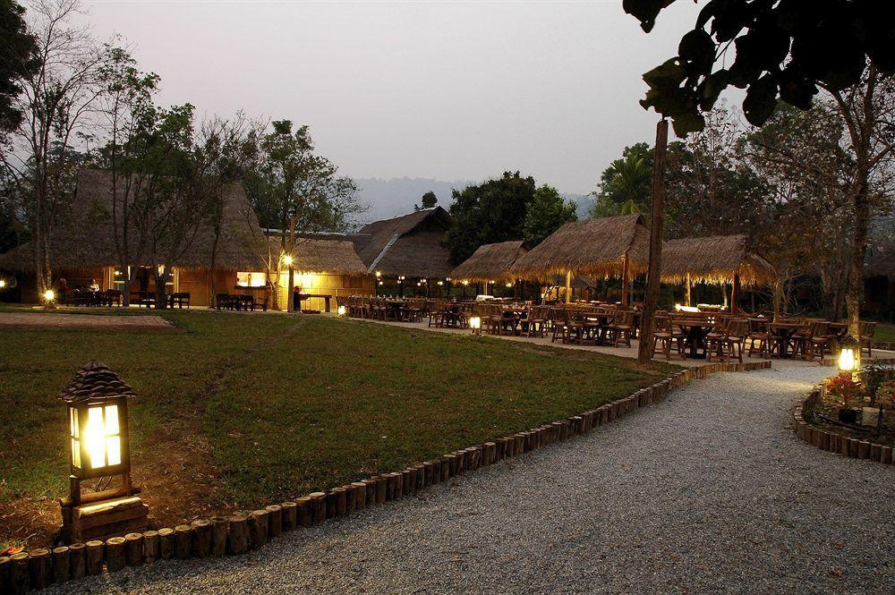 Hmong Hilltribe alojamiento Mae Rim Exterior foto
