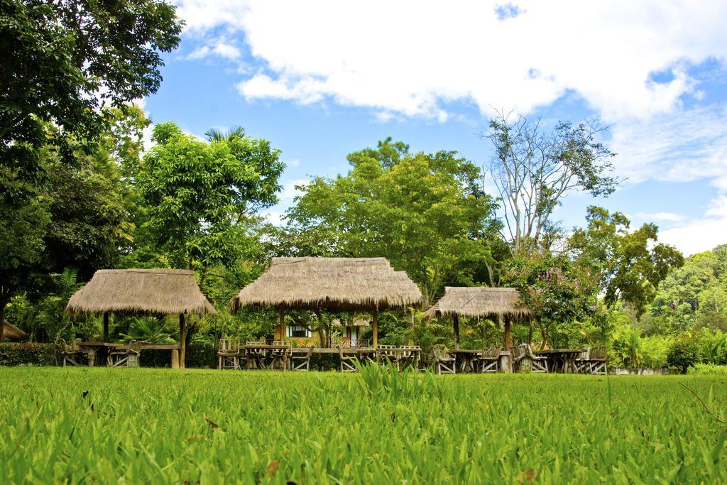 Hmong Hilltribe alojamiento Mae Rim Exterior foto