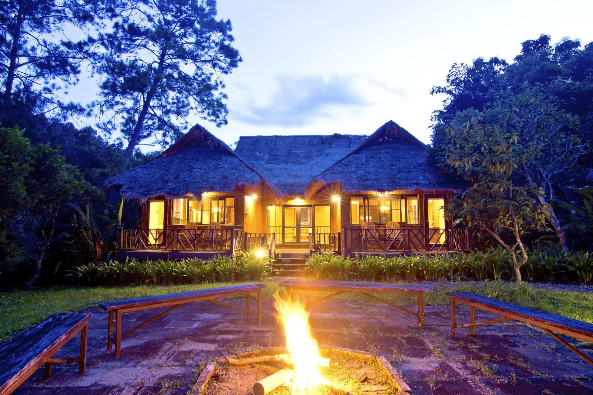 Hmong Hilltribe alojamiento Mae Rim Exterior foto